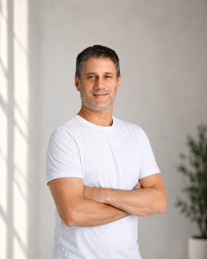Portrait of Leeron Aran, CFO